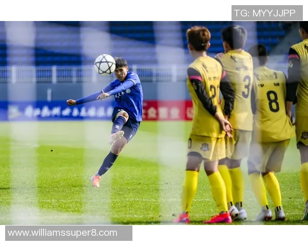 武汉足球队的节奏革新探索与未来发展路径分析